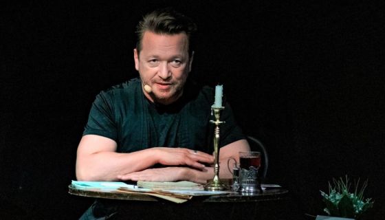 Моноспектакль «Асадов. Слепой поэт, который видел сердцем»