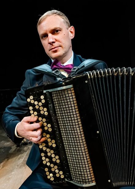 Концерт «Вдоль по улице метелица метёт»