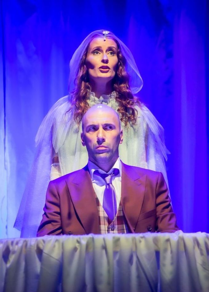 Спектакль «Магия любви, или Не стреляйте в экстрасенса»