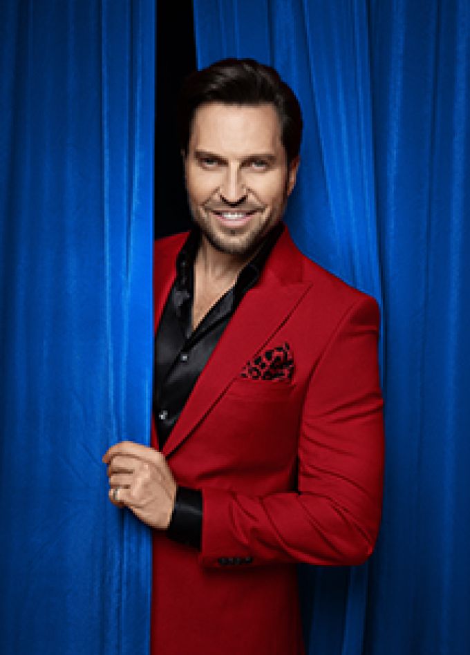 Артур Пирожков