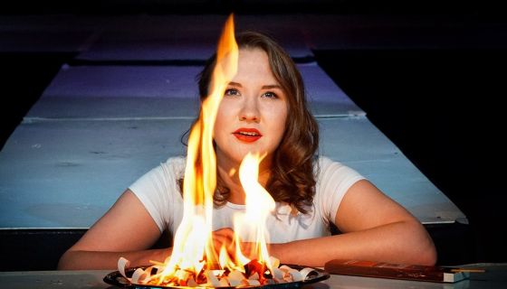 Спектакль «Лысая певица»