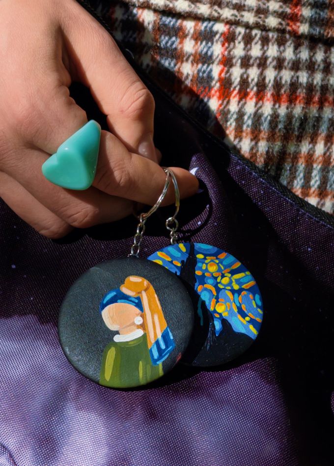 Живопись на миниатюрном холсте