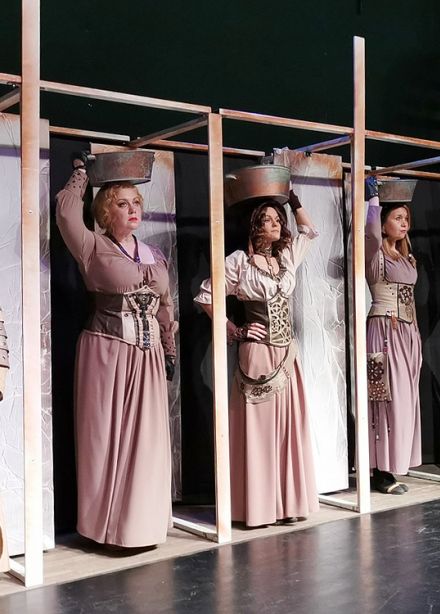 Нос в белую ночь