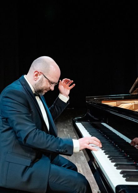 Пьяццолла при свечах