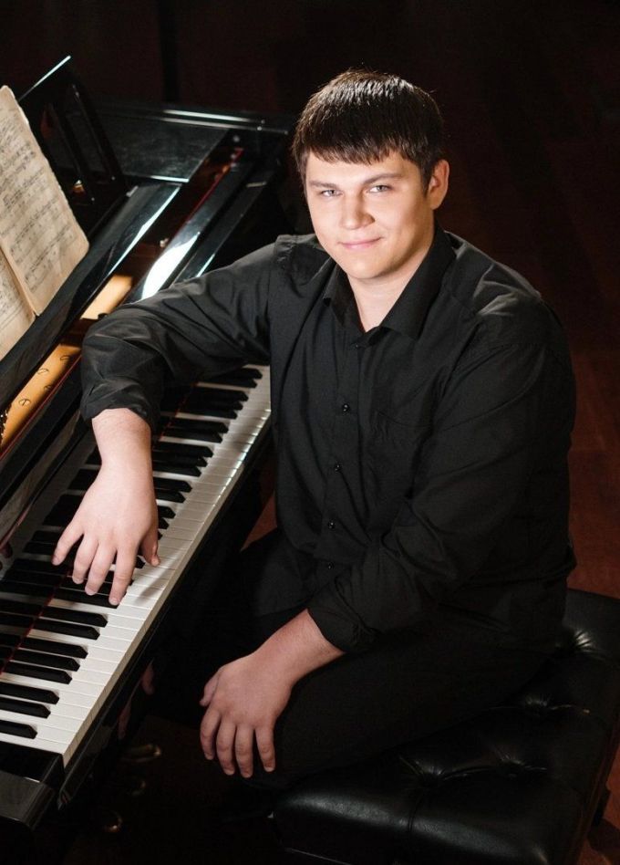 Симфонический оркестр и Сергей Давыдченко