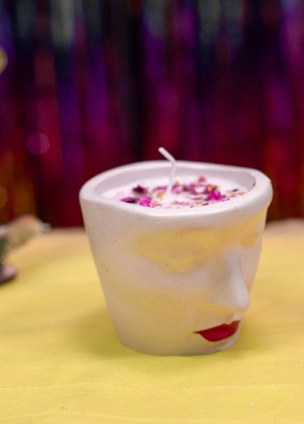 Творим уют в дуэте: свеча в гипсовом кашпо, как отражение индивидуальности