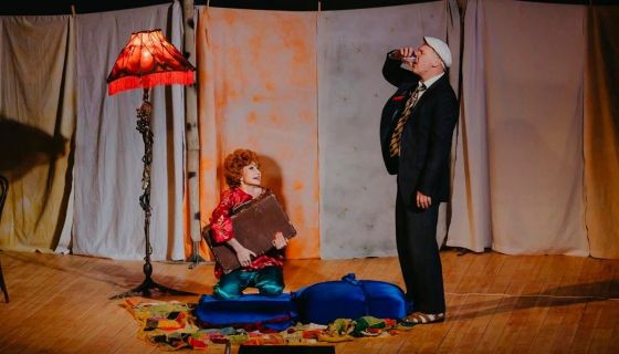 Спектакль «Любовь и голуби»