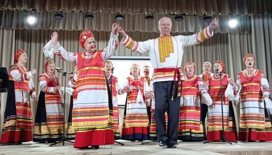 Кыштымский народный хор и театр цыганской песни «Кармен»